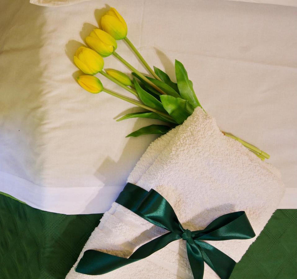 Domus Aurea Bed & Breakfast มอนตาลบาโน เอลิโคนา ภายนอก รูปภาพ