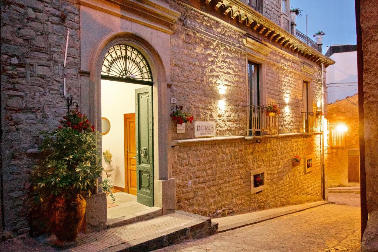 Domus Aurea Bed & Breakfast มอนตาลบาโน เอลิโคนา ภายนอก รูปภาพ