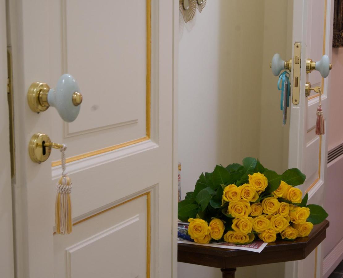Domus Aurea Bed & Breakfast มอนตาลบาโน เอลิโคนา ภายนอก รูปภาพ