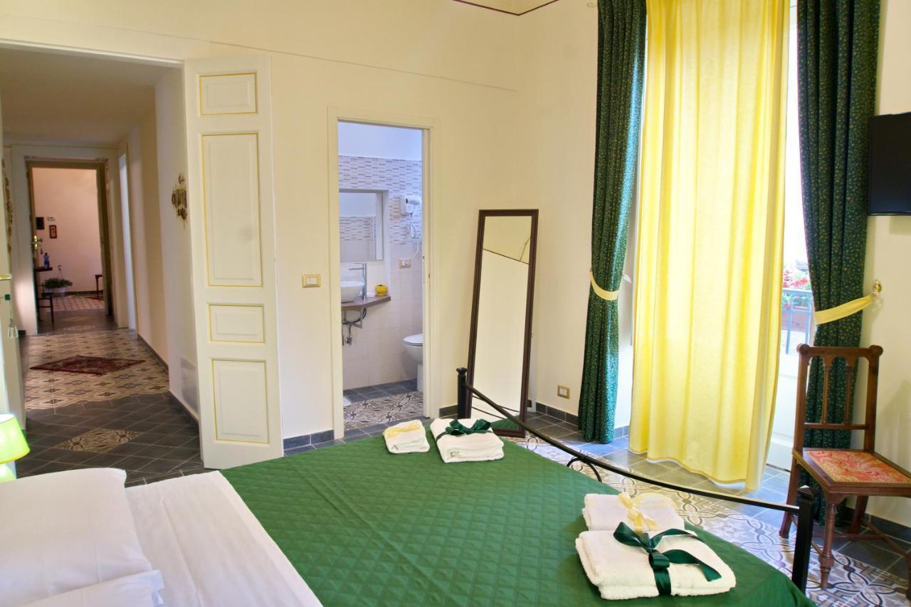 Domus Aurea Bed & Breakfast มอนตาลบาโน เอลิโคนา ภายนอก รูปภาพ