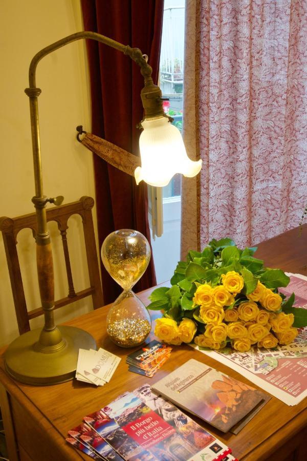 Domus Aurea Bed & Breakfast มอนตาลบาโน เอลิโคนา ภายนอก รูปภาพ