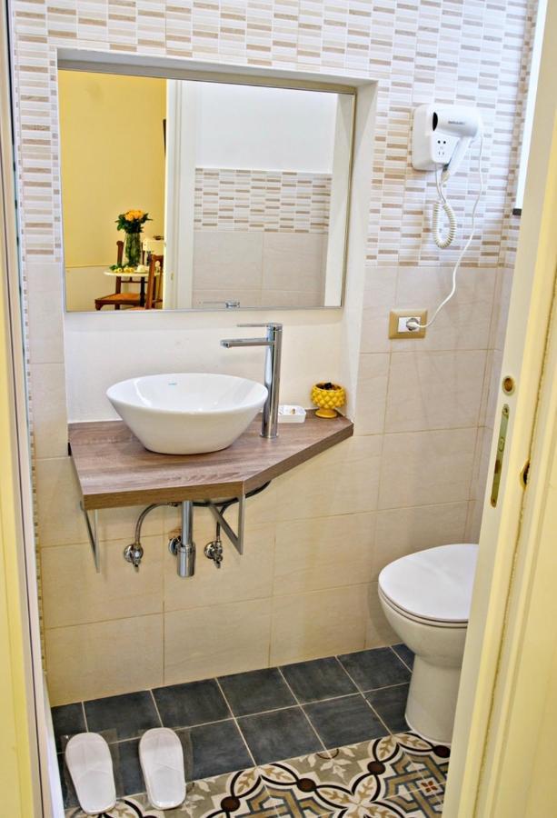 Domus Aurea Bed & Breakfast มอนตาลบาโน เอลิโคนา ภายนอก รูปภาพ